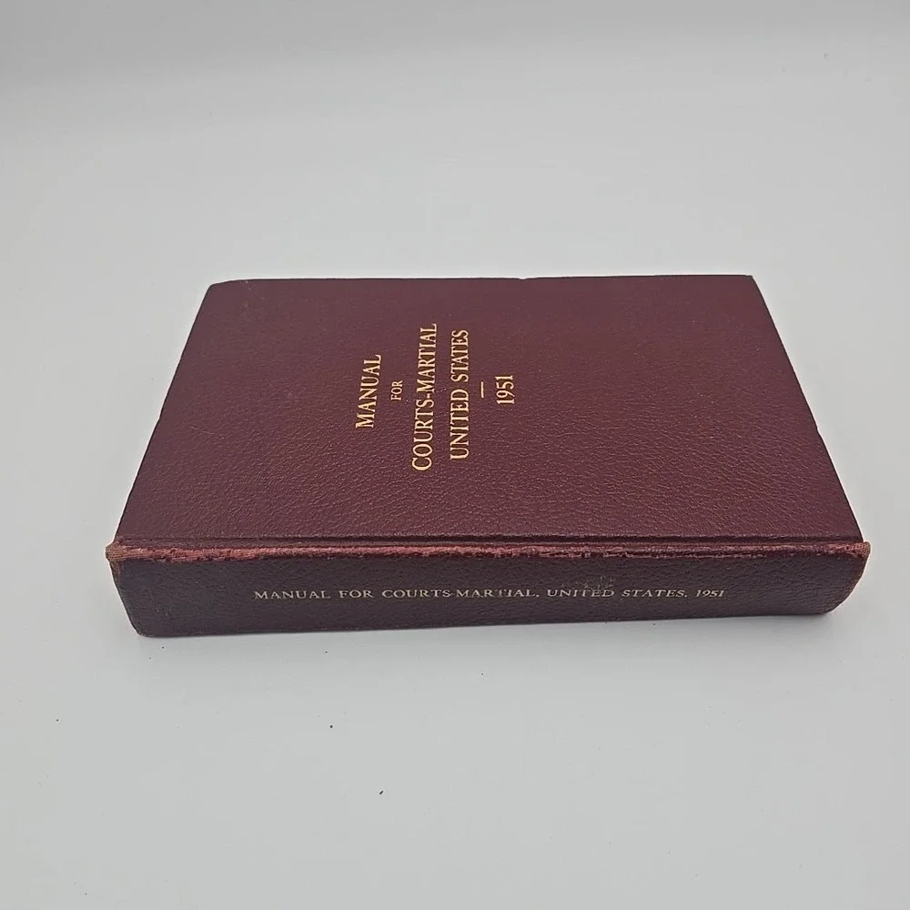 Manual For Courts‎ Martial United States 1951 with Cumulative pocket part book